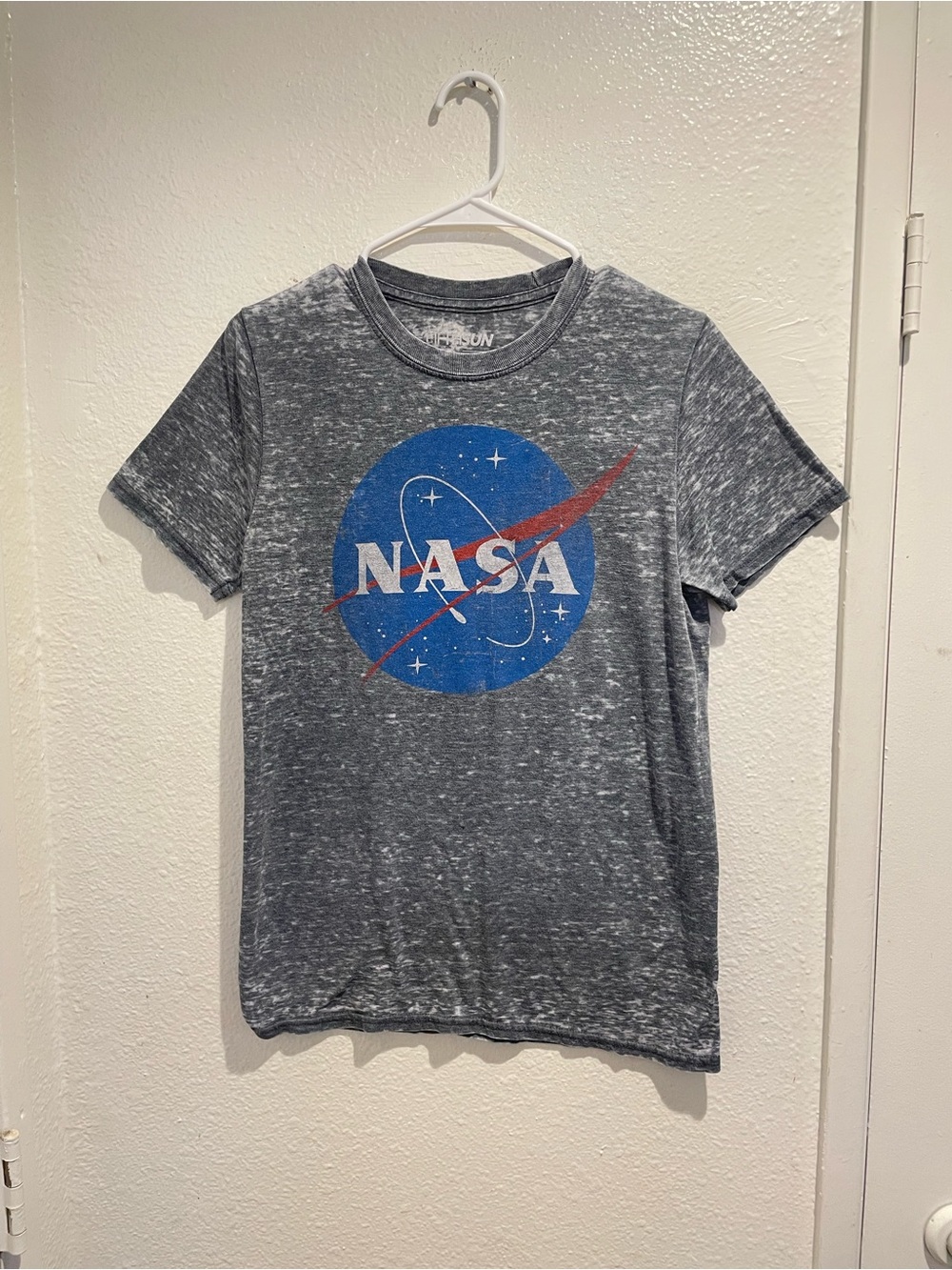🚀 NASA Classic Meatball Logo Gray Burnout Graphic Tee 🪐 Women's Small
